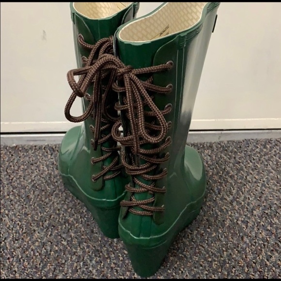 🚨TODAY ONLY SALE🎉 Hunter Rain Boots Size 7 - Picture 2 of 4